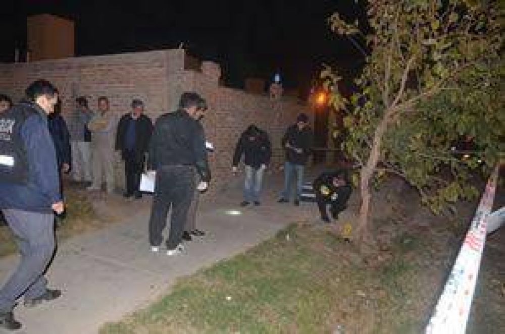 Mat� a su mujer delante de los hijos	