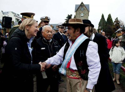 El �Viva la Patria! se grit� con mucha fuerza en San Carlos de Bariloche