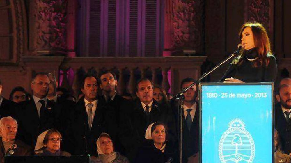Buzzi inst� a �seguir construyendo un pa�s aut�nomo con poder federal�