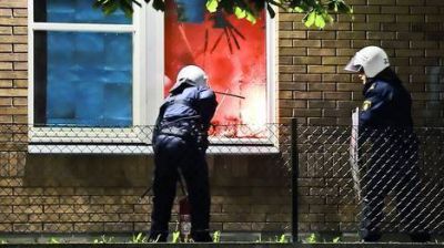 Suecia: Crece la protesta: incendian m�s escuelas y comisar�as