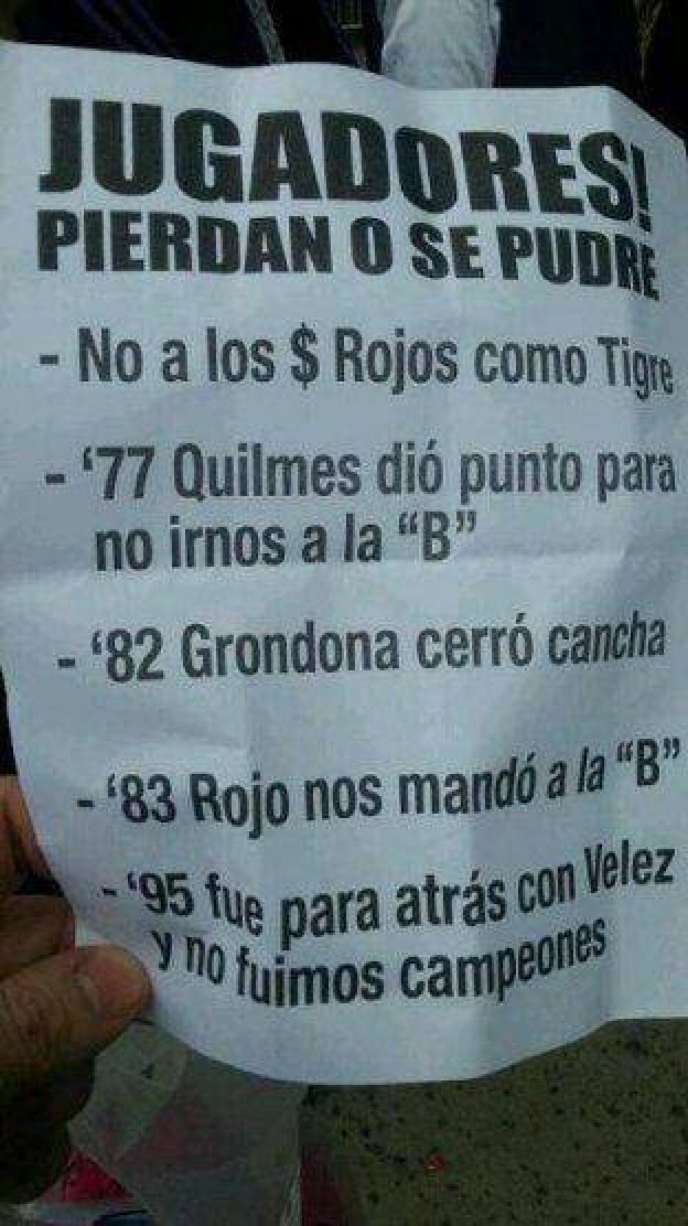 Reparten panfleto exigiendo derrota �acad�mica� ante Quilmes