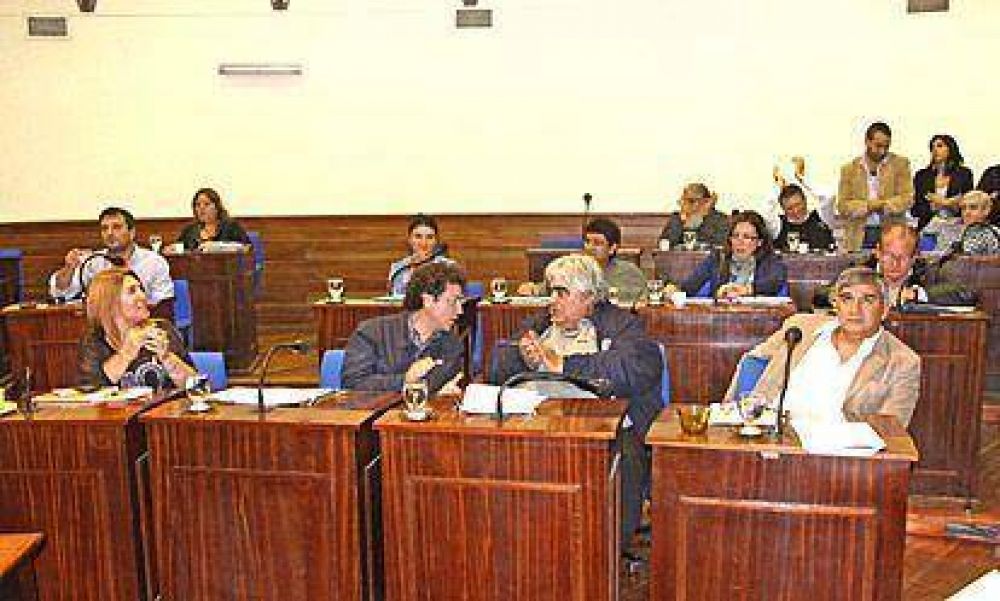 Con el oficialismo dividido, el Concejo aprob� la rendici�n de cuentas de la comuna