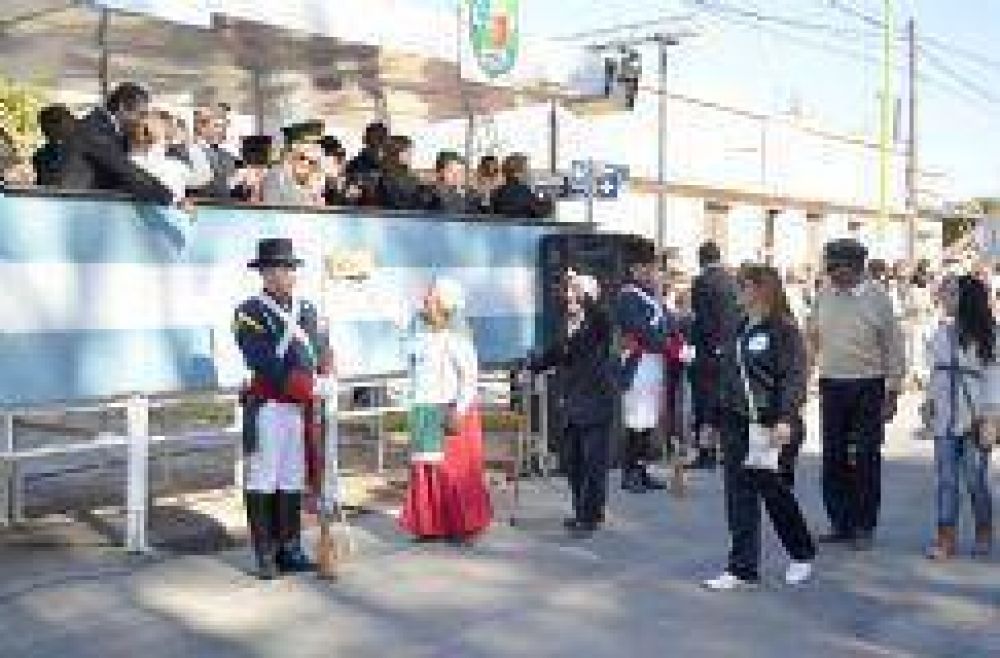 Villa Nueva, "capital" del desfile