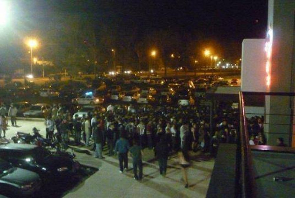 Cuatro heridos con palos y cadenas a la salida de un boliche en Bragado