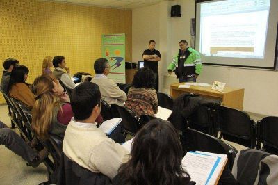 Capacitan a m�dicos de la cordillera para la emisi�n de licencias �nicas