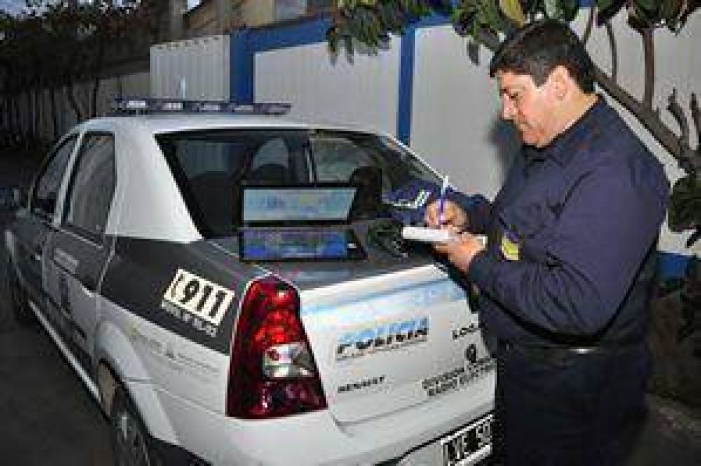Se enter� que le robaron la notebook por la Polic�a