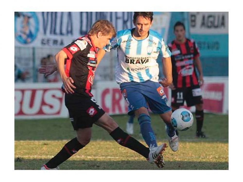 Con gol de Carignano, Patronato venci� 1 a 0 a Atl�tico Tucum�n