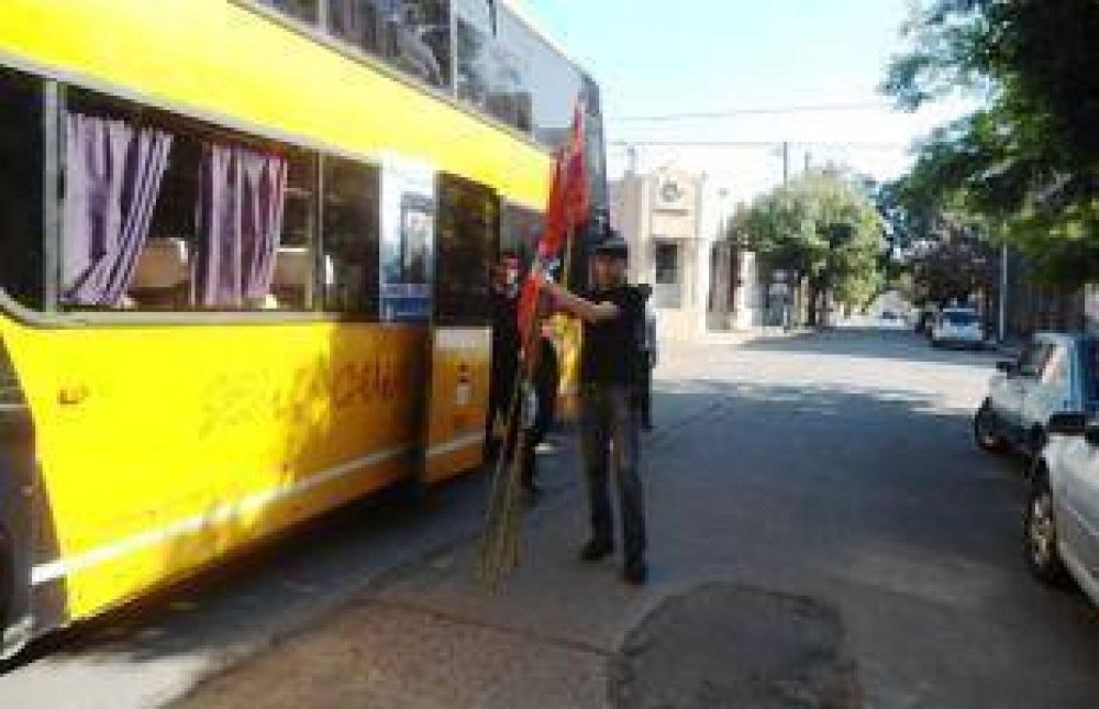 300 militantes sampedrinos participaron del acto en plaza de mayo