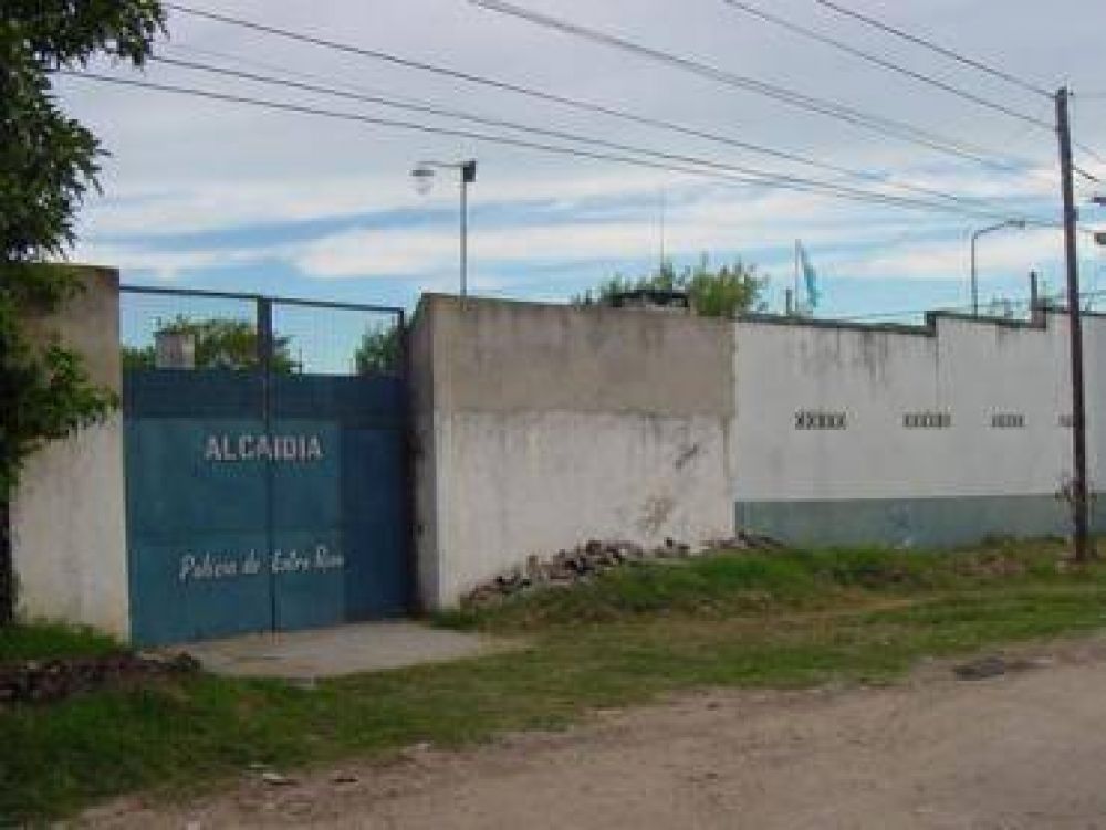 Detuvieron en las �ltimas horas a cinco j�venes y a un hombre