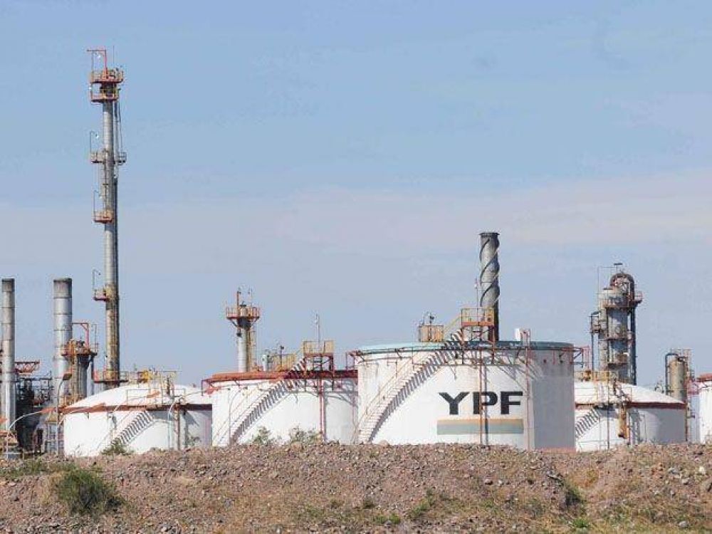 YPF inaugurar� dos nuevas plantas de tratamiento de gasoil y naftas en la destiler�a de Luj�n de Cuyo