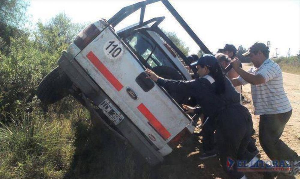 Murieron un matrimonio y su hija en el despiste y vuelco de un auto