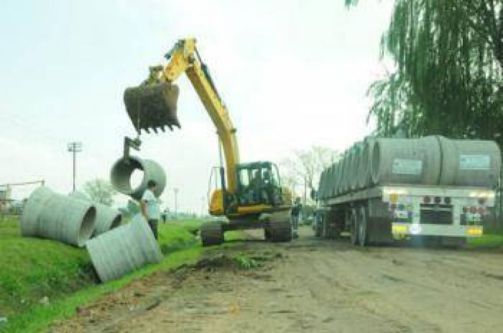 Obras hidr�ulicas para evitar inundaciones en Mor�n sur