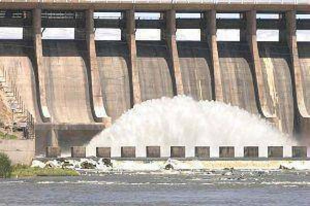 Confirman cumbre entre Zamora y Alperovich para firmar un acuerdo por el Embalse
