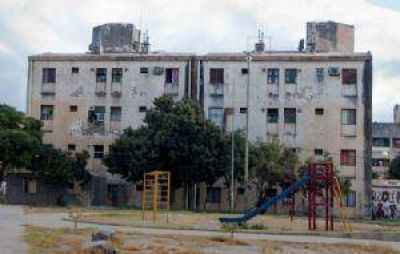 Trabajan en regularizar las escrituras de varios barrios de la provincia