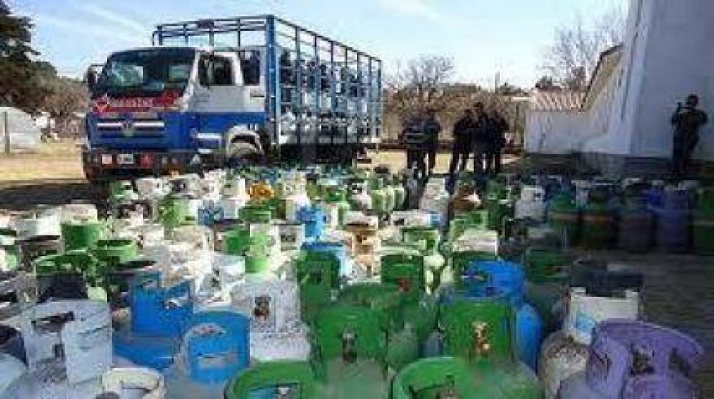 El gobierno distribuira 1500 garrafas 