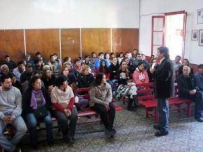 El Partido Socialista resolvi� permanecer en la Alianza Frente de Todos, y proclam� sus candidatos