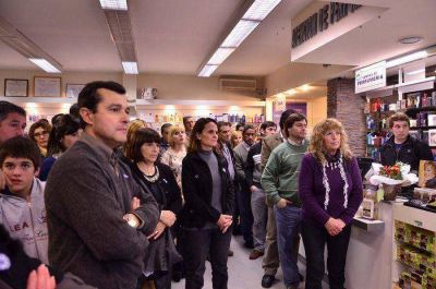Farmacia Mutual de Luz y Fuerza, 20 a�os al servicio de la comunidad