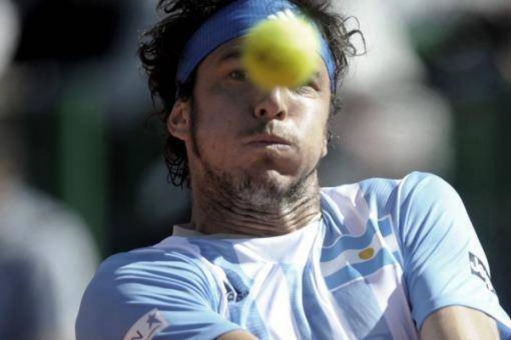 M�naco le gan� el segundo set a Gimeno Traver en su debut en Roland Garros
