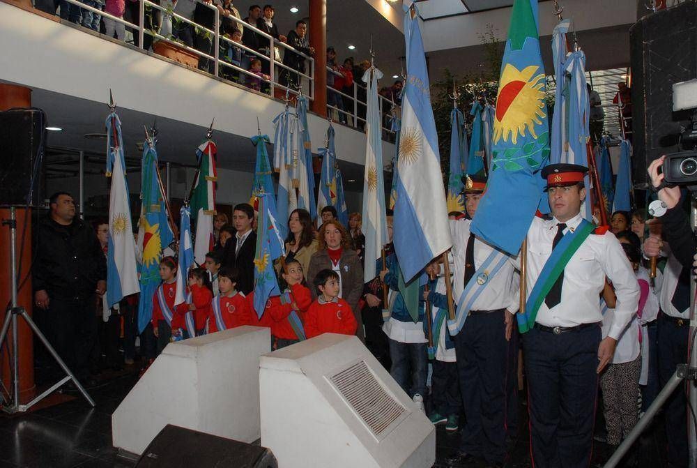 Pte. Per�n - Revoluci�n de Mayo