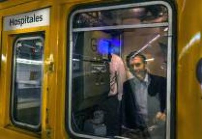Inauguraron estaci�n de la l�nea H del subte
