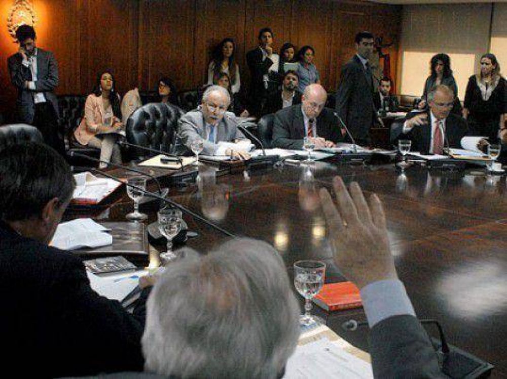 La Justicia ya trata la suspensi�n de las reformas en la Magistratura