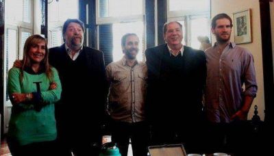 Lozano y Marea Popular presentaron su acuerdo