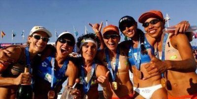 Beach Voley en Corrientes. Todo lo que �Camau� ocult� para su campa�a electoral