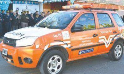 Tras espectacular vuelco, muere un joven y dos resultan con heridas