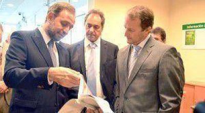 Scioli y Mart�n inauguraron la refacci�n del Banco Provincia