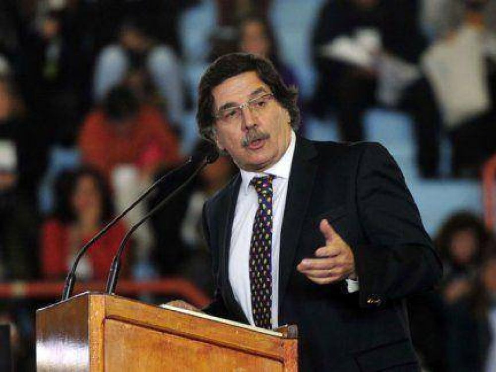Sileoni: �Kirchner traz� una l�nea en Entre R�os que se contin�a con toda claridad�