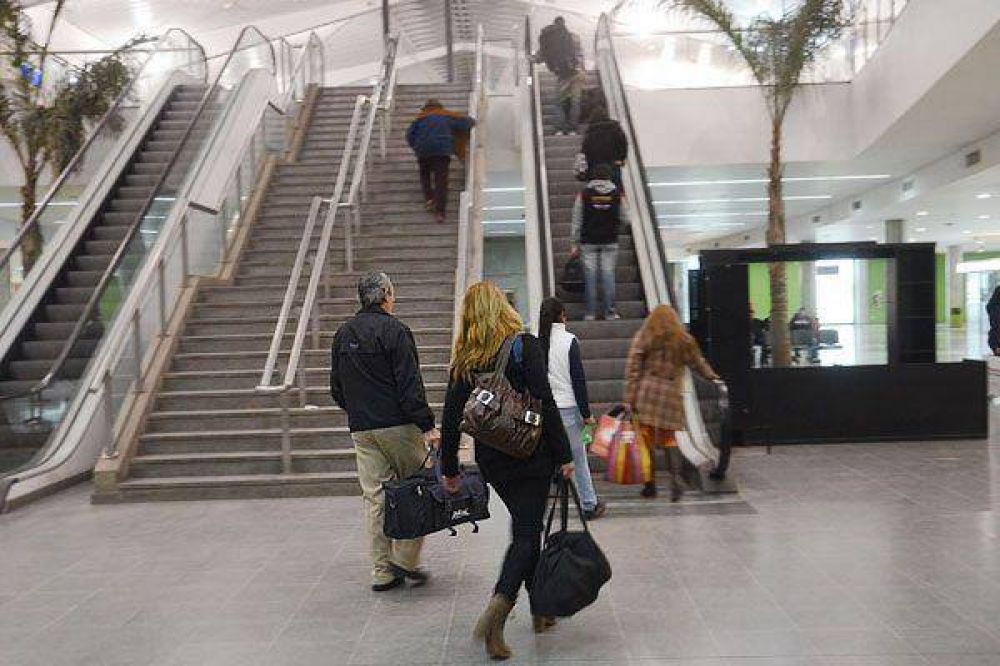 Brindaron informaci�n sobre el estado de la escalera mec�nica de la terminal