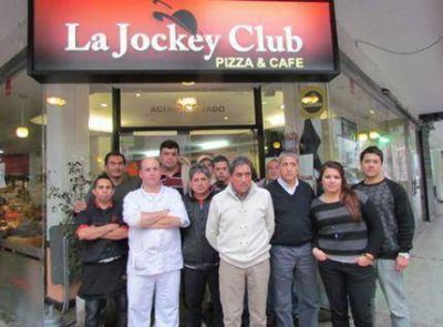 Empleados de la confiter�a Jockey Club denuncian posible cierre