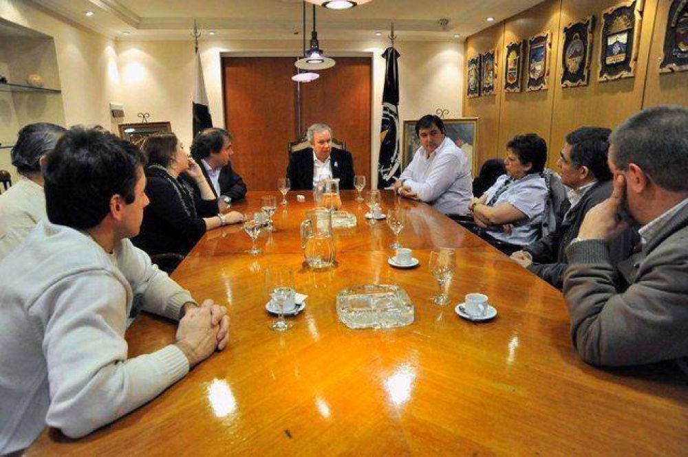 Club Hispano Americano ofreci� sus instalaciones