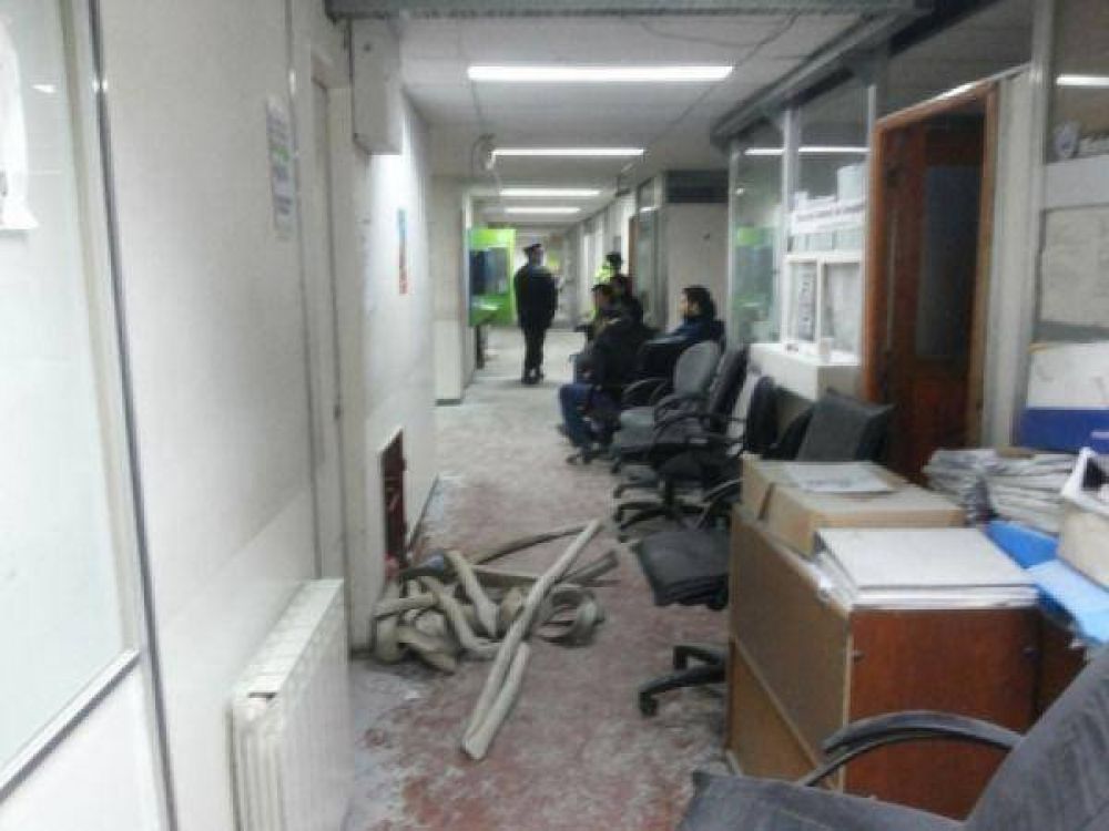 Cuatro allanamientos a casas particulares por los da�os en Casa de Gobierno