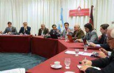 Urtubey dirigi� la reuni�n de Gabinete en la que se analiz� la situaci�n de Or�n