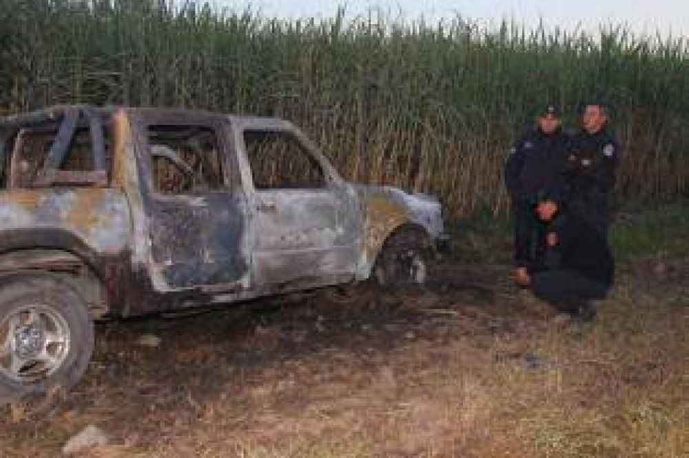 Incendiaron una camioneta en un ca�averal