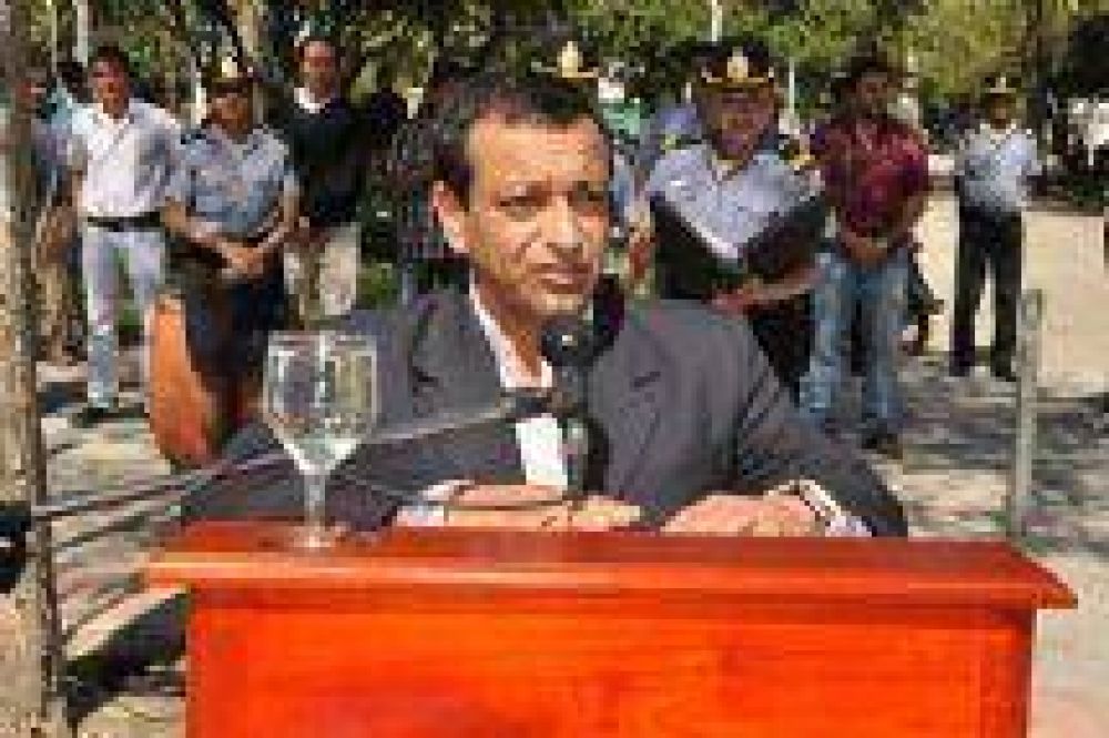 Or�n: Fuerte apoyo del Intendente Lara Gros a Gendarmer�a