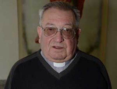 Muri� el Padre H�ctor Miguel Baiza
