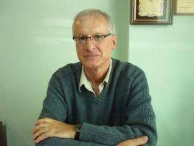 Aparicio defini� como �exitoso� este primer d�a de paro docente