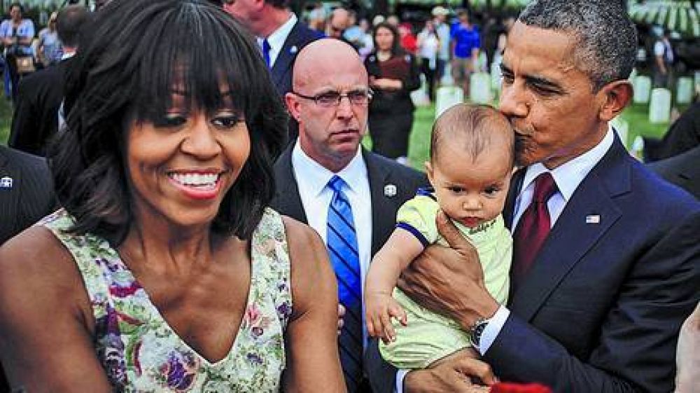 Gracias a la econom�a, Obama logra neutralizar los esc�ndalos