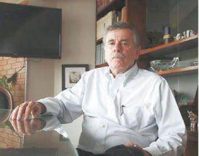 Acusan a Humala de espiar a la oposici�n y a los periodistas
