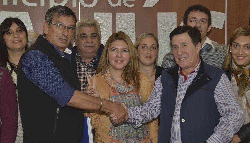 RENOVADO APOYO DE LA CGT REGIONAL AVELLANEDA � LAN�S AL INTENDENTE DAR�O D�AZ P�REZ 