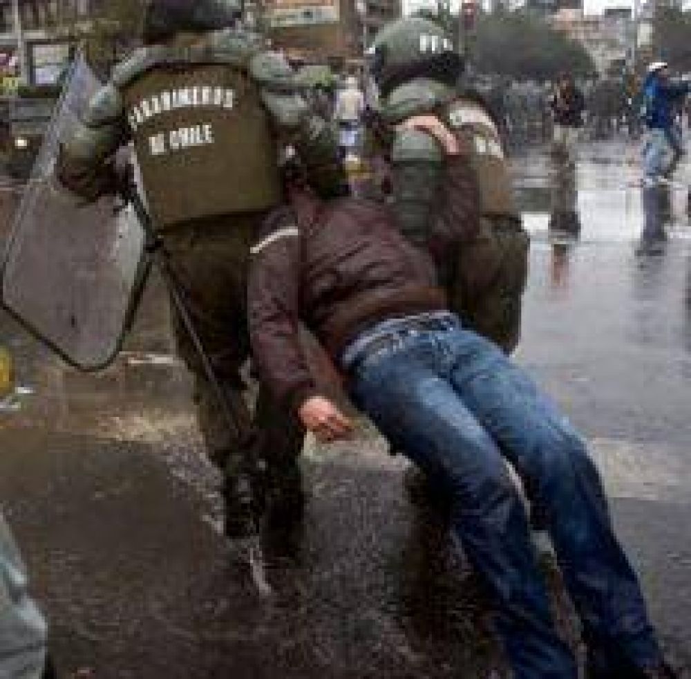 Marcha estudiantil con incidentes