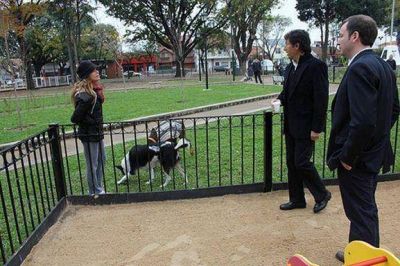 La plaza Almirante Brown de Villa Adelina, renovada por el Municipio