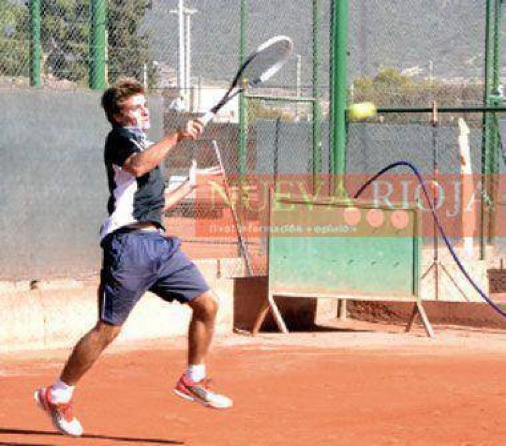 Cuatro ca�das y un triunfo riojano en el arranque del Master Federal