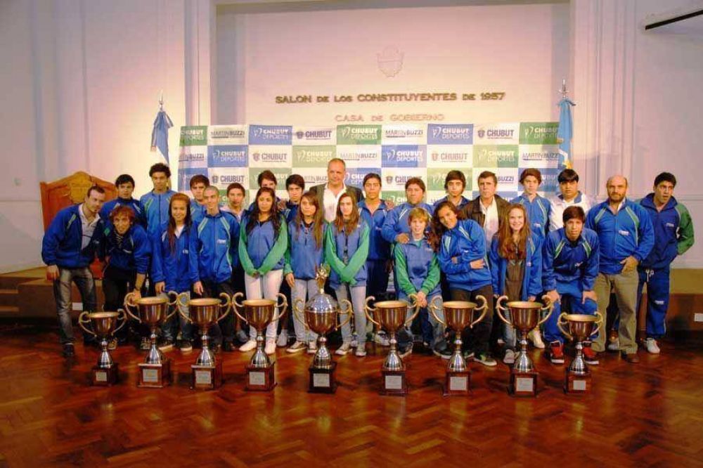 Homenajean a delegaci�n de deportistas chubutenses en Casa de Gobierno