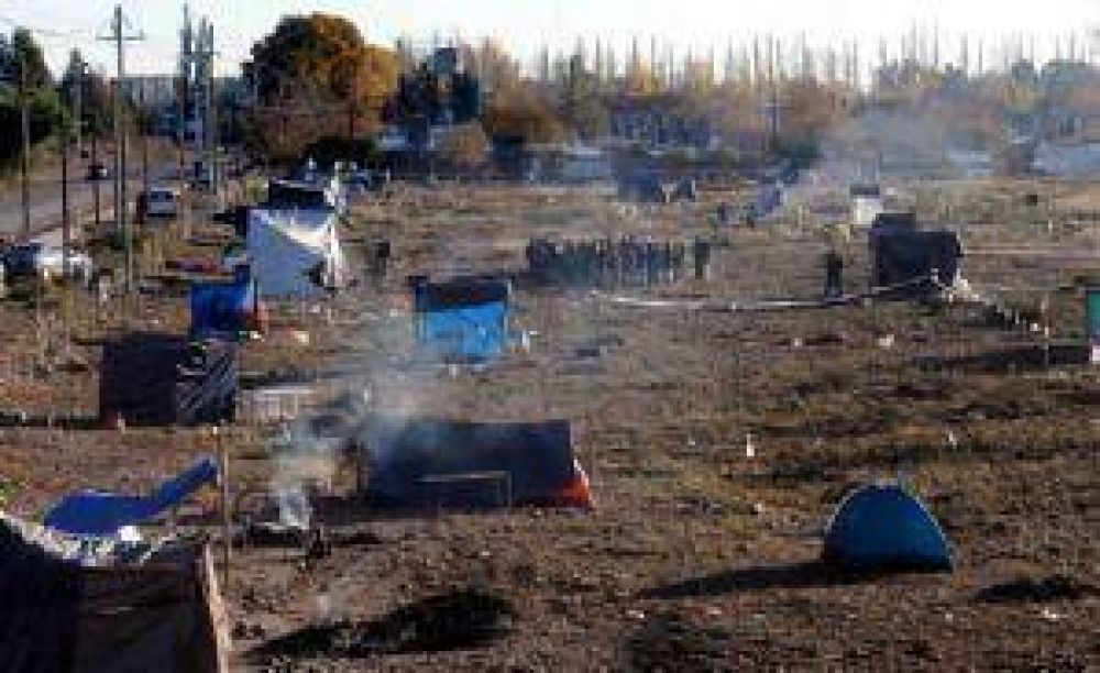 Terrenos usurpados en Luj�n, en medio de la disputa del PJ