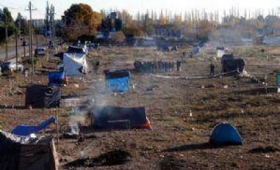 Terrenos usurpados en Luj�n, en medio de la disputa del PJ
