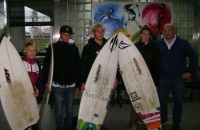 Los Junior de la selecci�n Argentina de Surf entrenan en Mar del Plata para el mundial