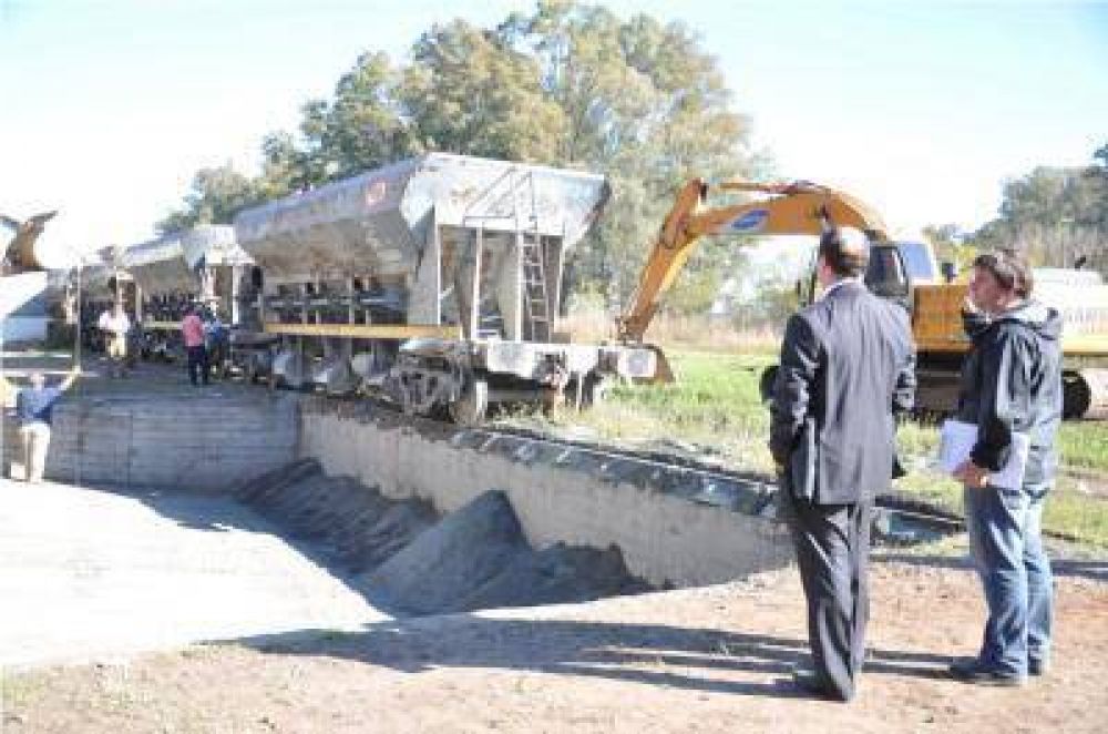 Recibieron el material para la pavimentaci�n